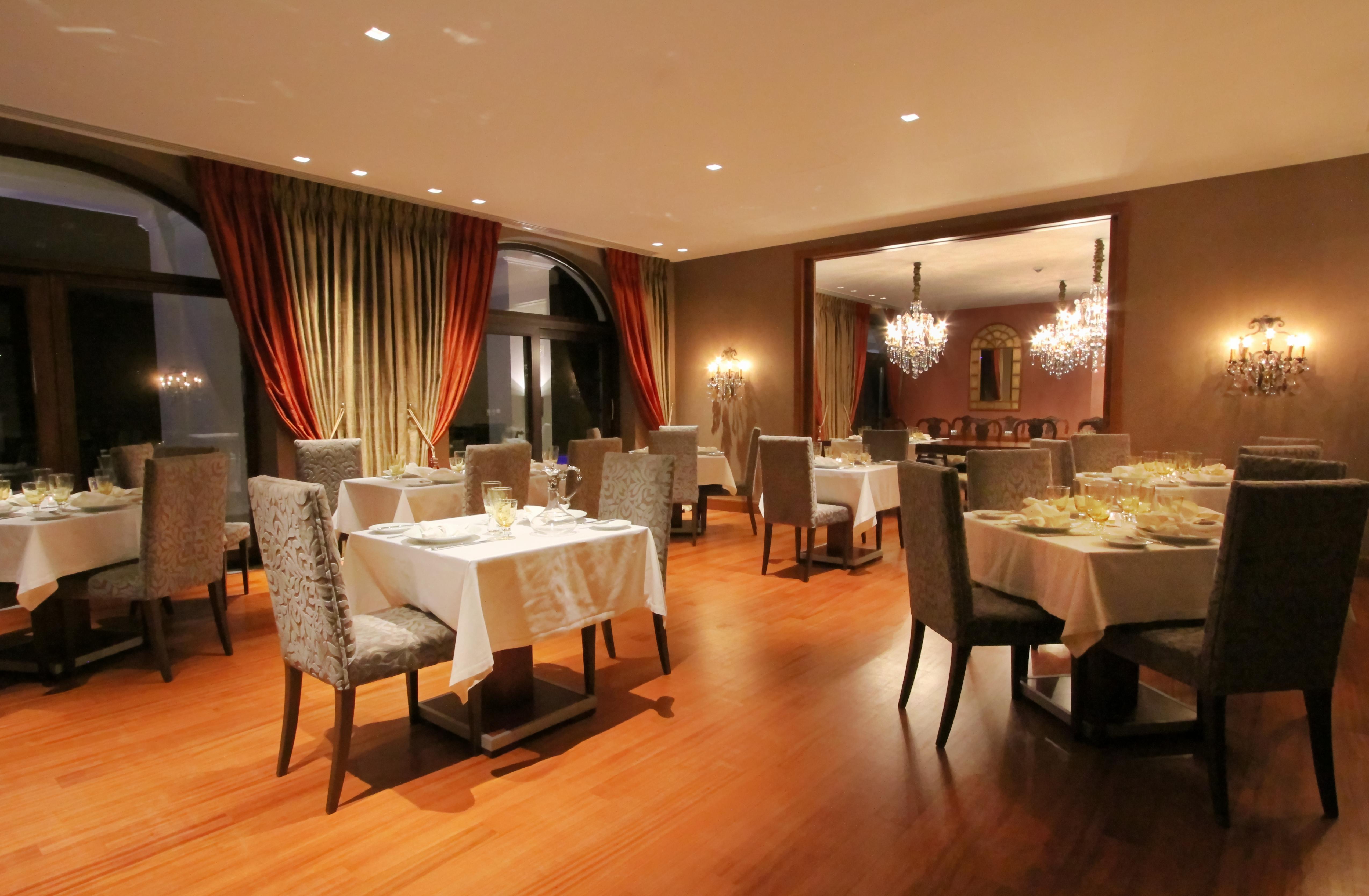 Hotel Du Lac Congress Center & Spa Ioannina Exterior photo Restaurant