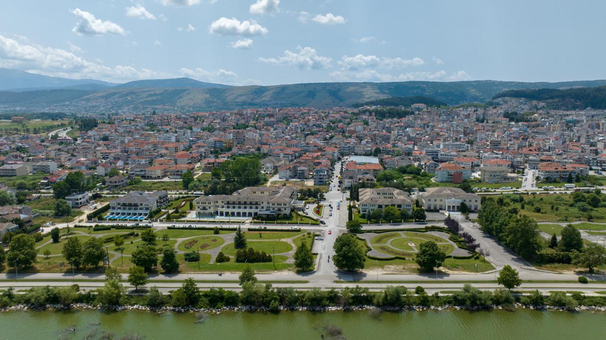 Hotel Du Lac Congress Center & Spa Ioannina Exterior photo Aerial view